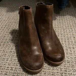 Sorel women’s waterproof booties